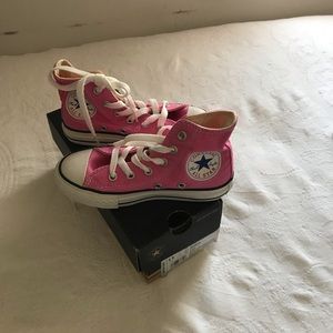 Pink youth Converse